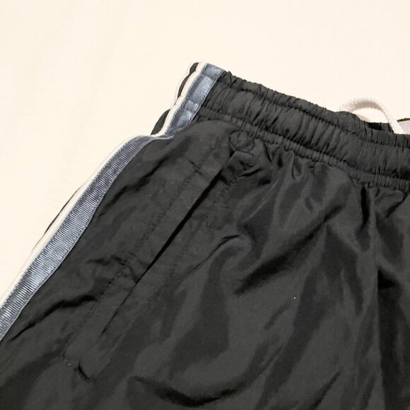 Nike Youth Boys Shorts Size XL 18-20 - Picture 5 of 14